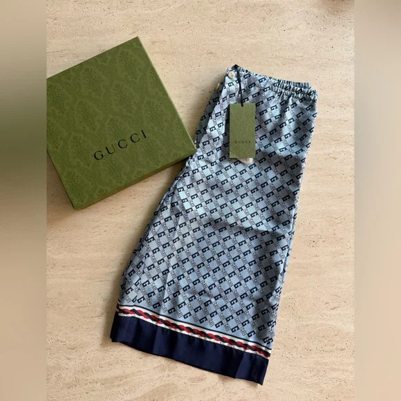 NWT GUCCI GG-PRINTSILKBLUE SHORTS Designer Sz 46 - US Sz S